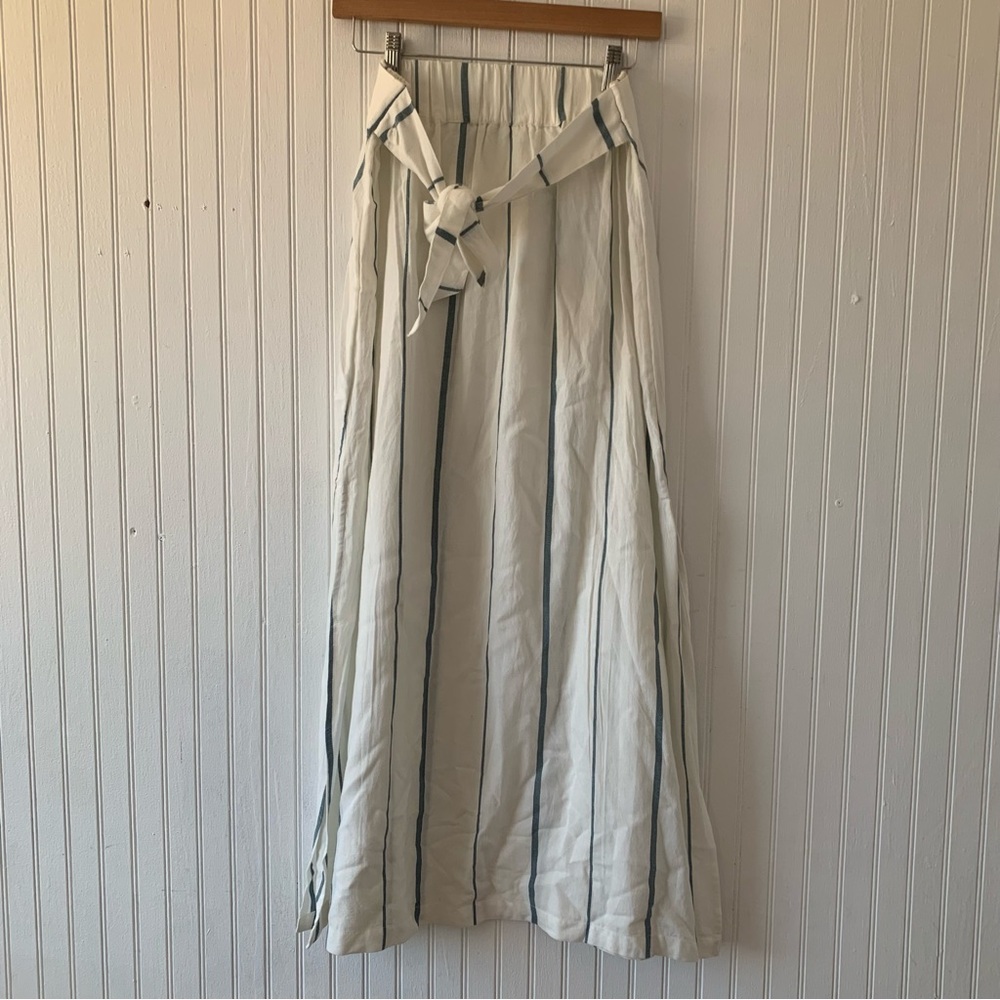 Roxy skirt and top